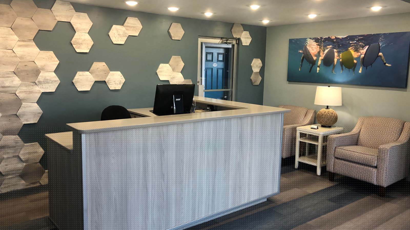 Functional Hotel Frontdesk